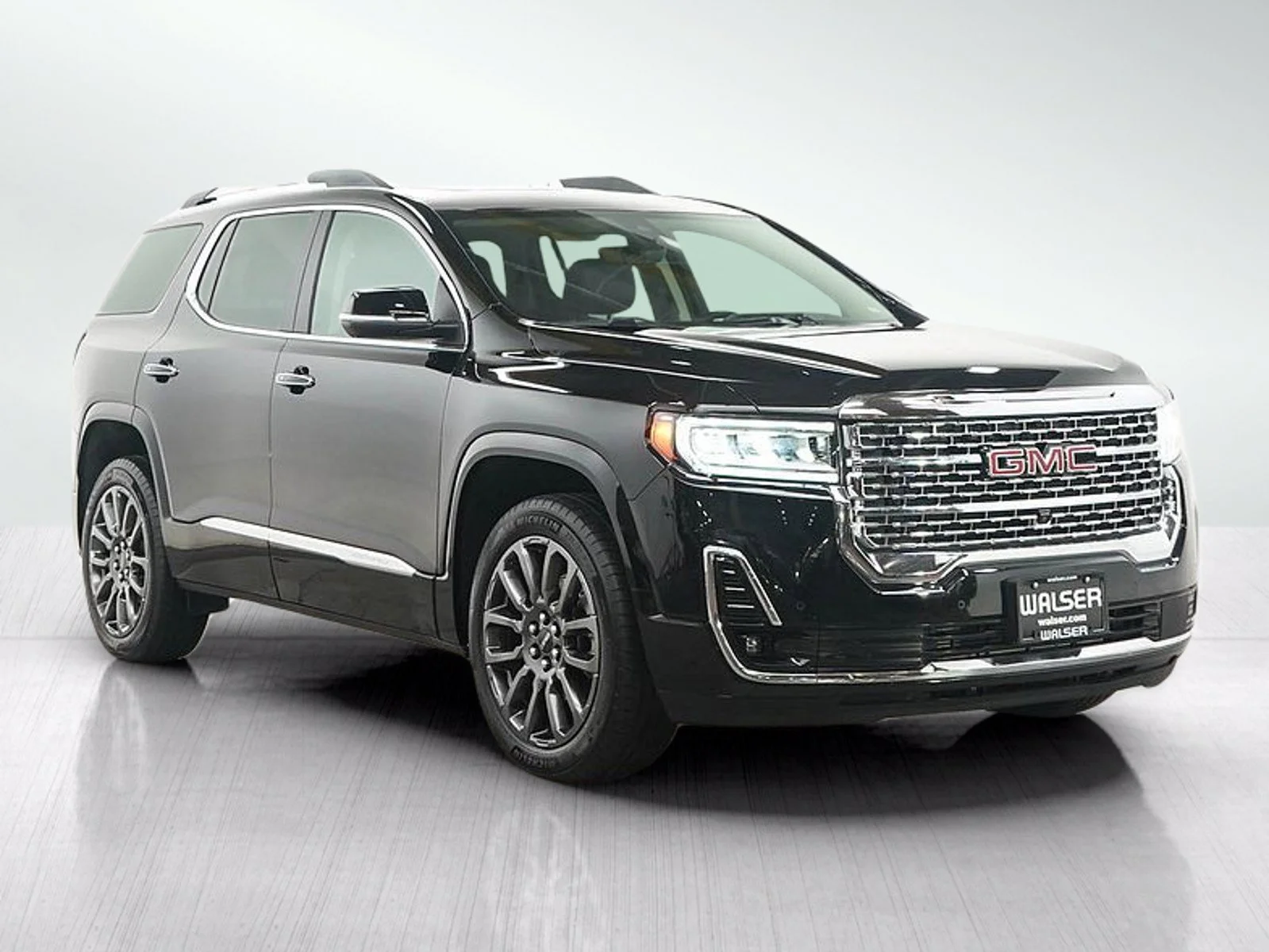 Used 2023 EBONY TWILIGHT METALLIC GMC Denali image 7