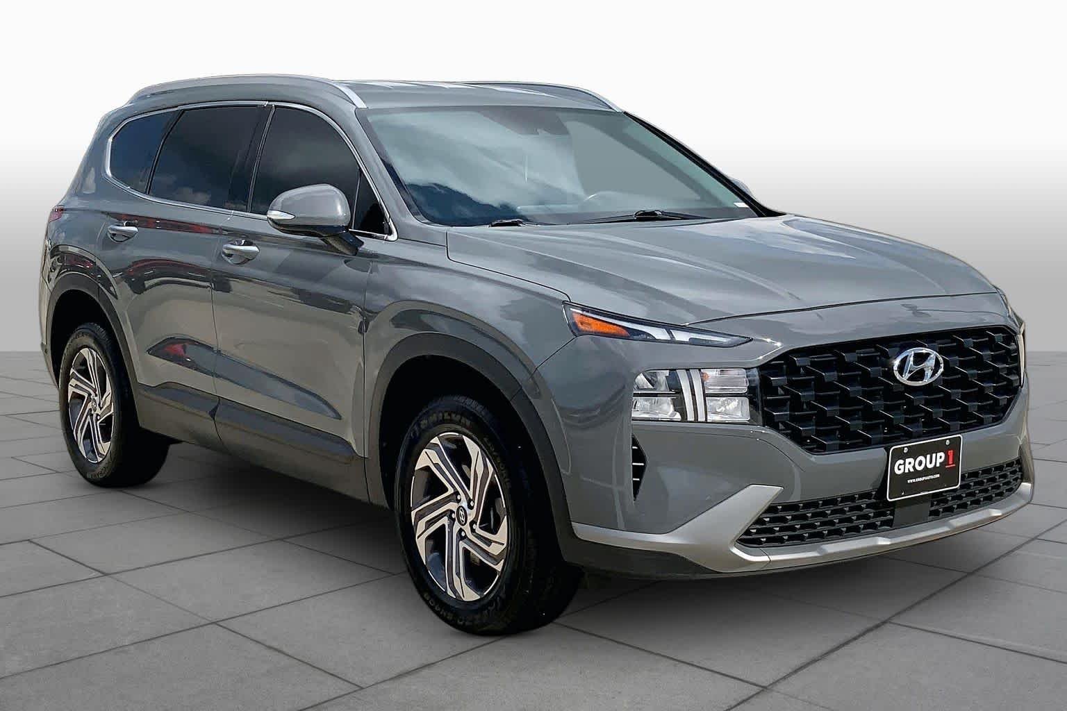 Used 2023 Hampton Gray Hyundai SEL image 3