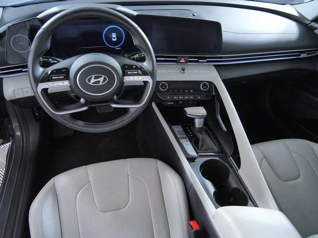 Used 2024 Gray Hyundai Limited image 4