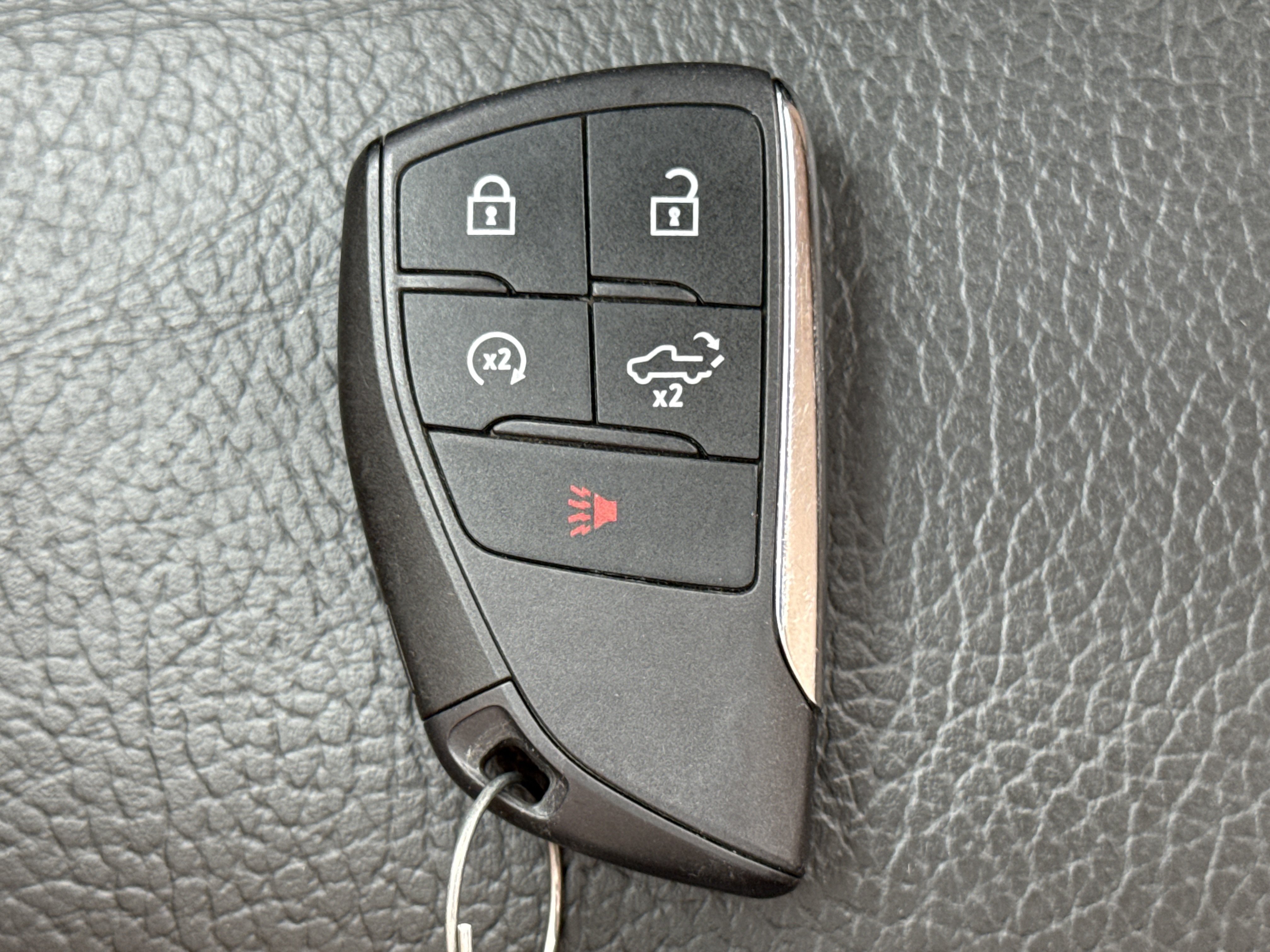 Used 2023 Onyx Black GMC Denali 4WD image 28