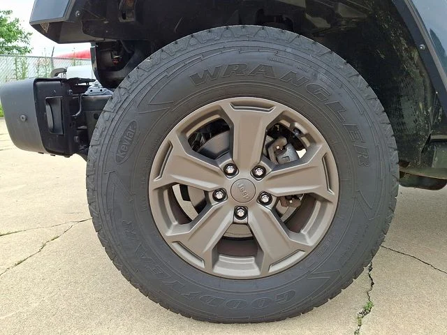 Used 2018 Black Jeep Unlimited Sport image 28