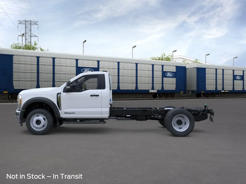 New 2026 Oxford White Ford F-550® XL image 3