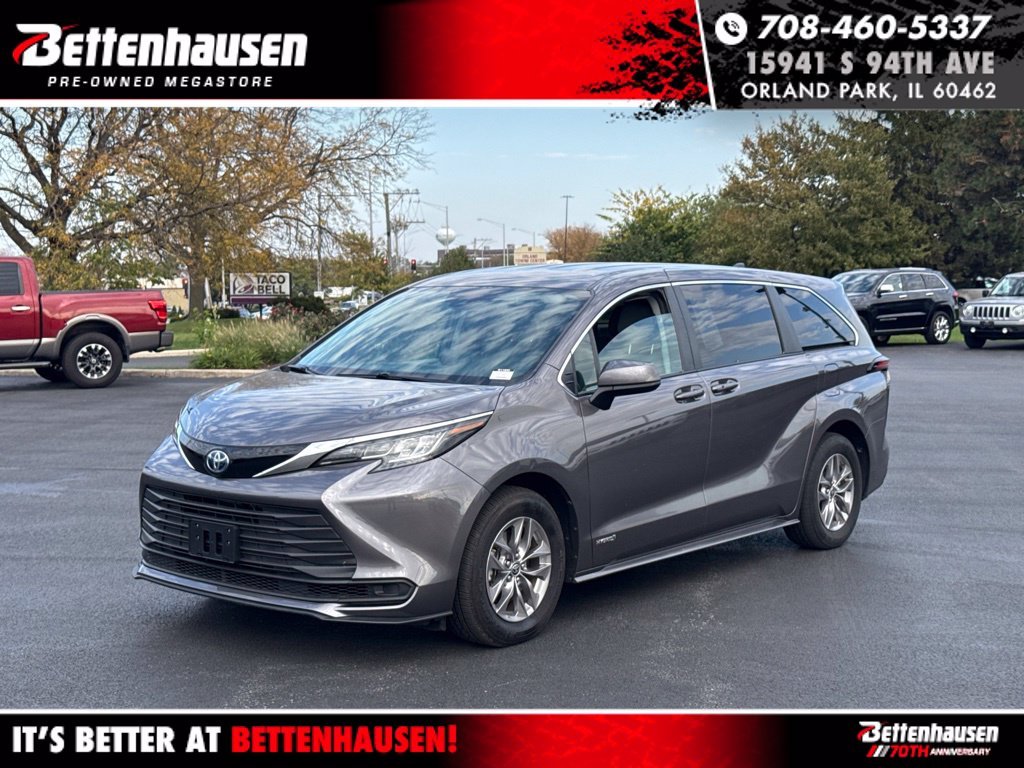 2021 Toyota Sienna LE