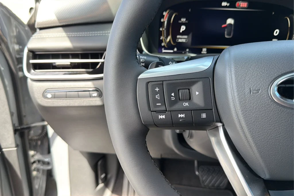 New 2027 HARBOR GRAY INFINITI Sport AWD image 21