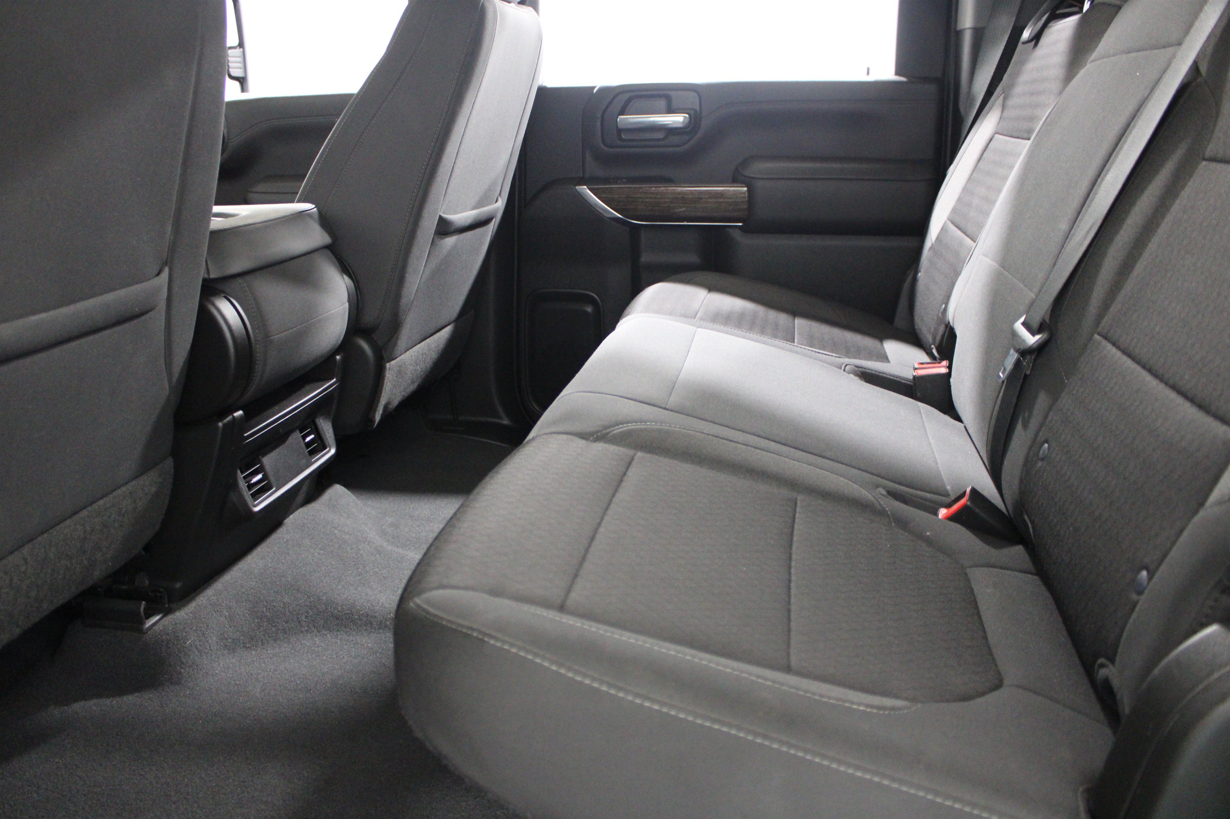Used 2022 Black GMC SLE Crew Cab 4x4 - Lifted image 19