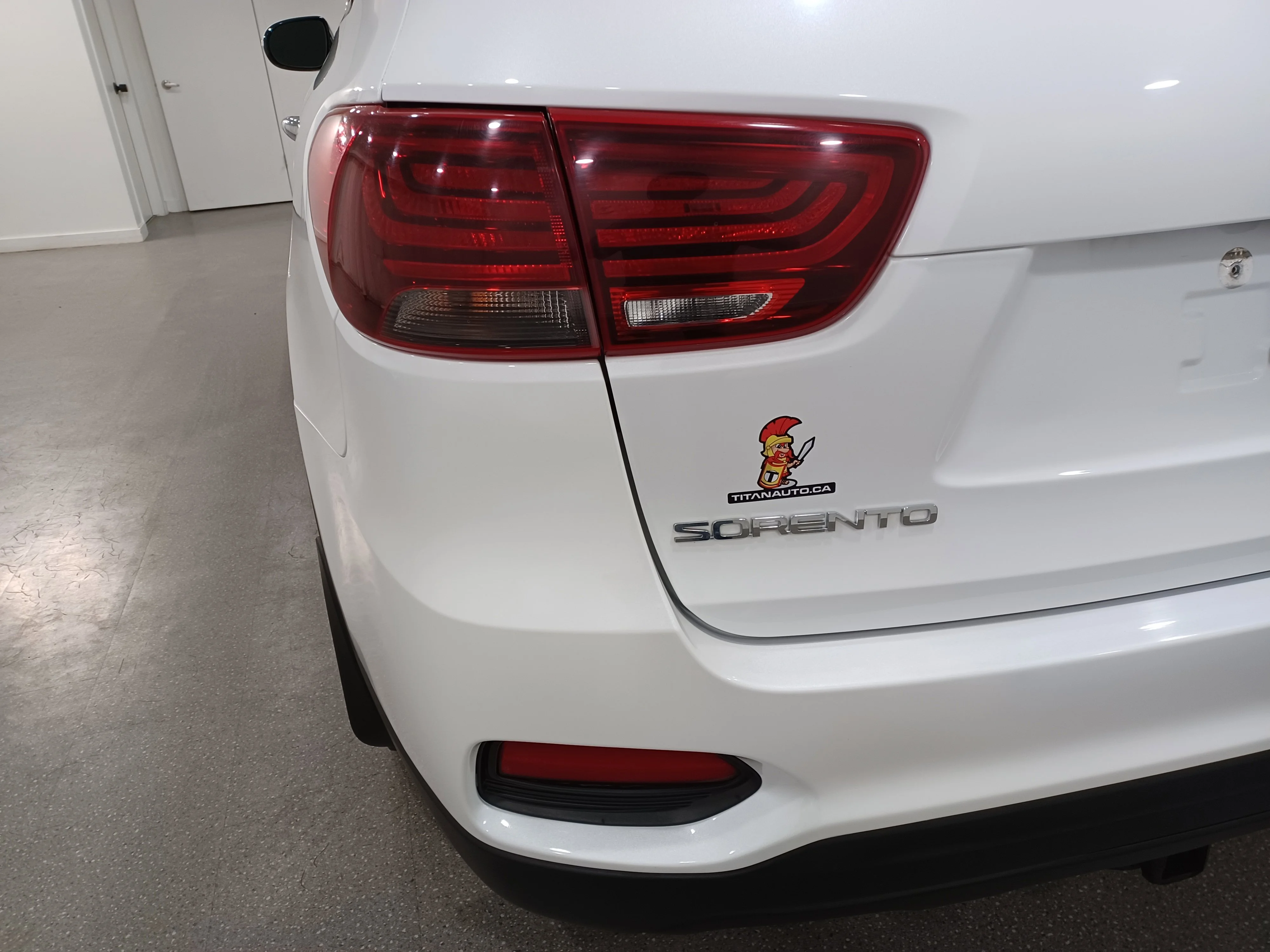 Certified Used 2020 Snow White Pearl Kia LX AWD*7 Pass | Snow White Pearl | Remote Start | Htd Seats | Park Assist | Apple CarPlay | Tow Pkg image 20