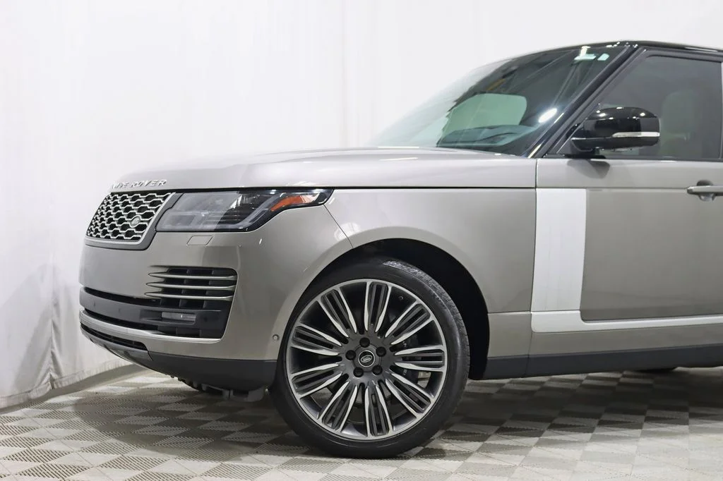 Used 2021 Gray Land Rover Westminster image 2