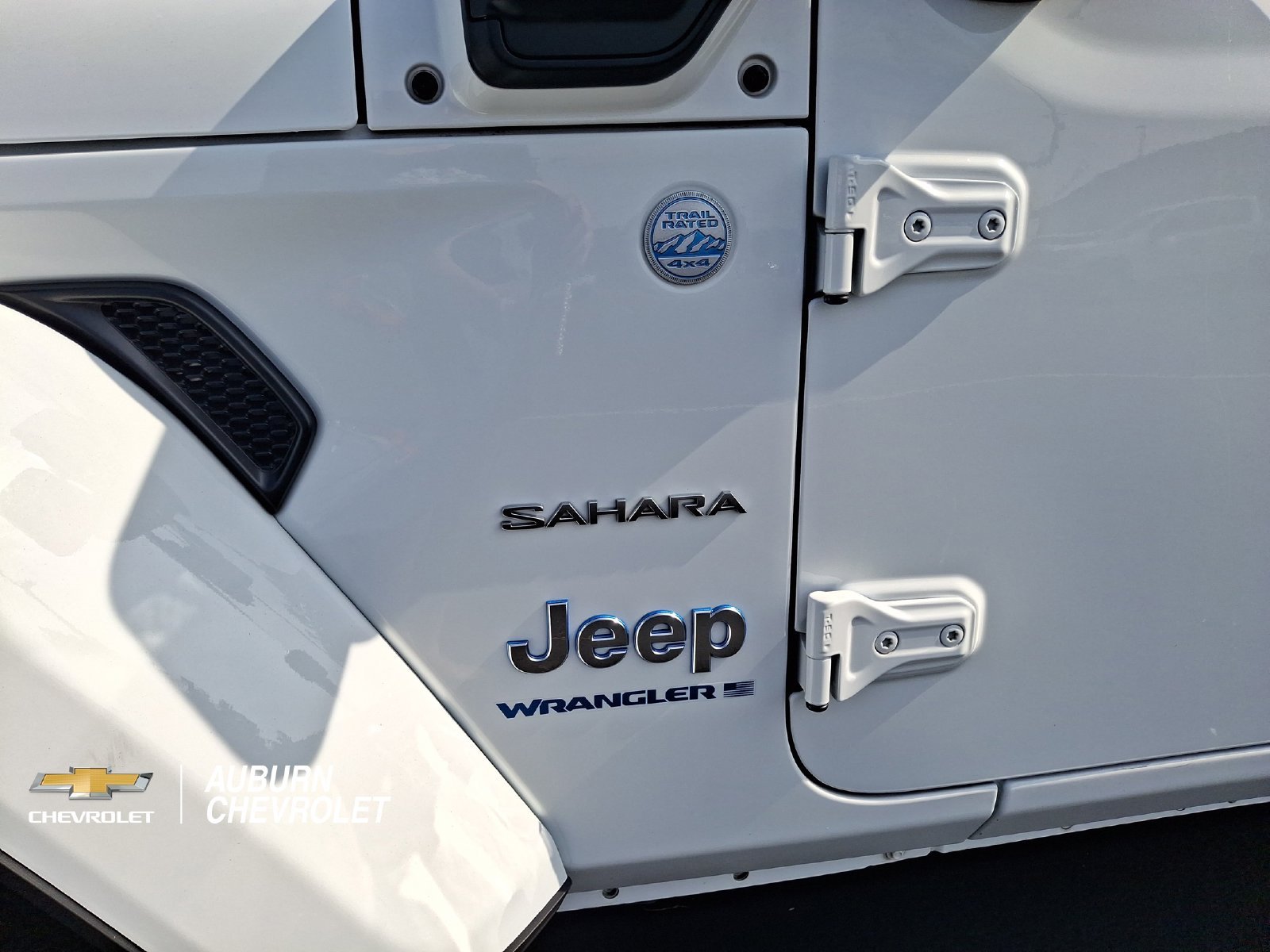 Used 2024 White Jeep Sahara 4xe image 26
