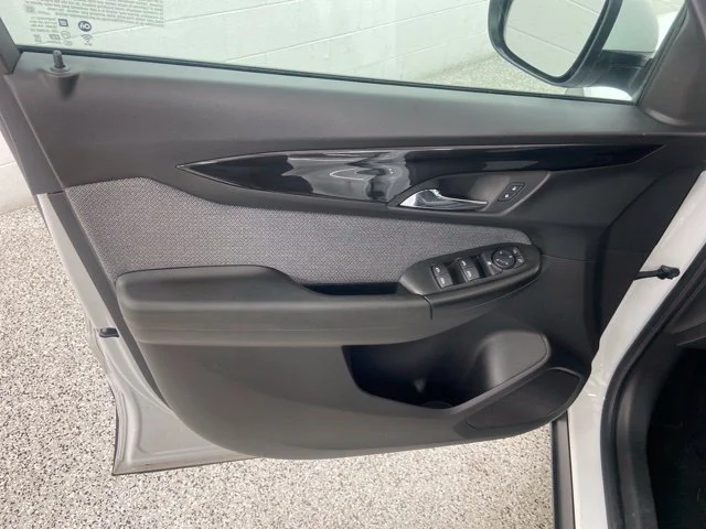 Used 2025 White Chevrolet LT image 15