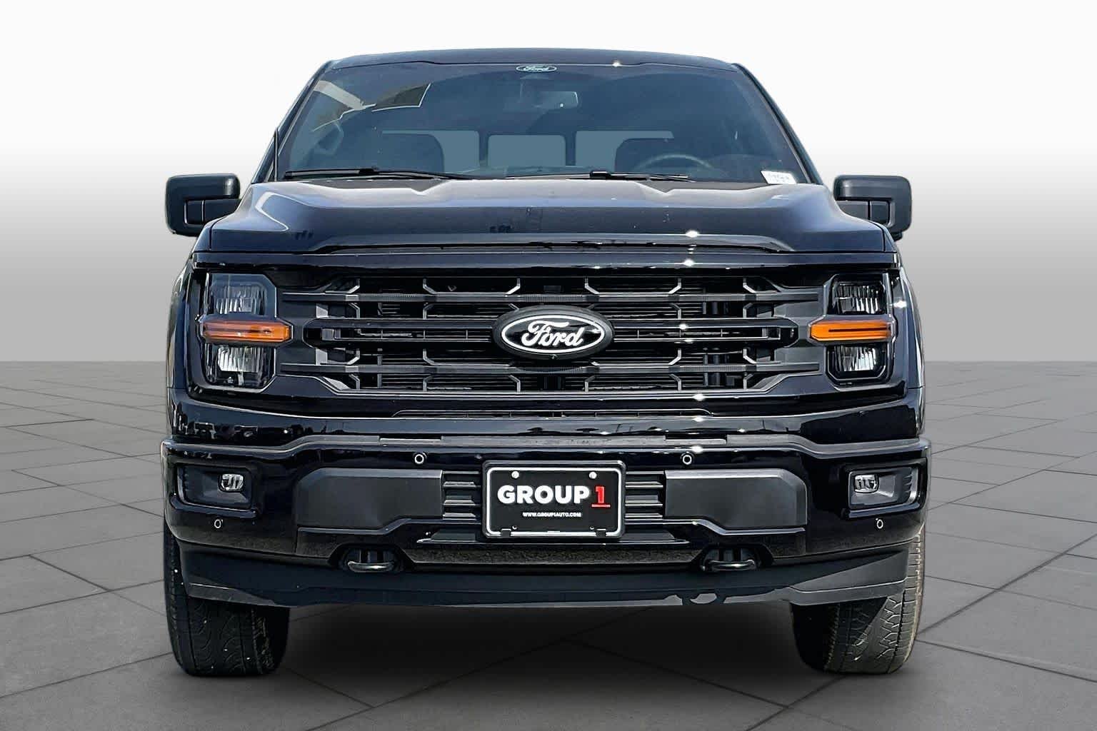 New 2026 Agate Black Metallic Ford XLT image 3