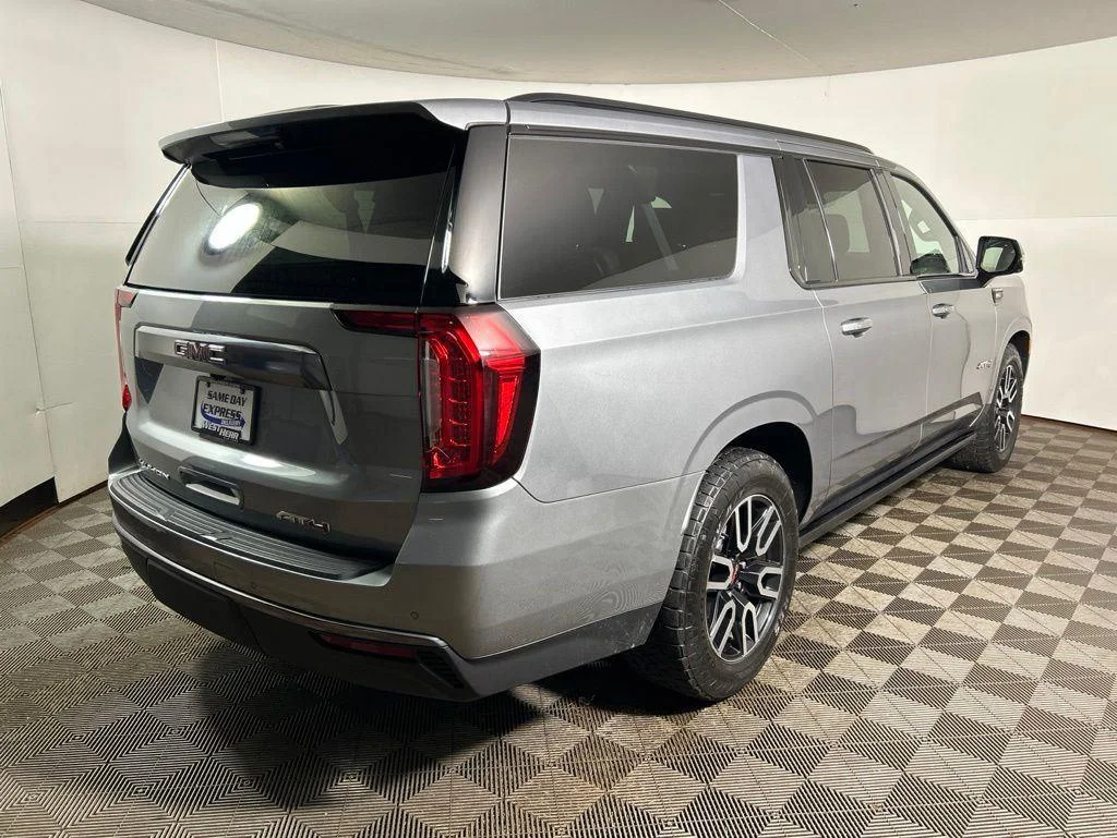 Used 2023 Sterling Metallic GMC AT4 image 7