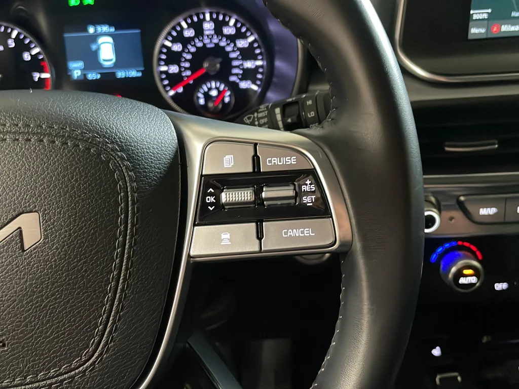 Certified Used 2022 White Kia S image 16