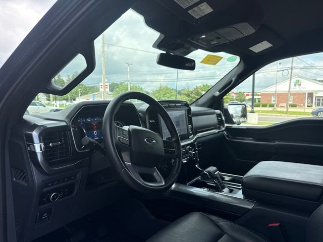 Used 2023 Black Ford XLT image 9