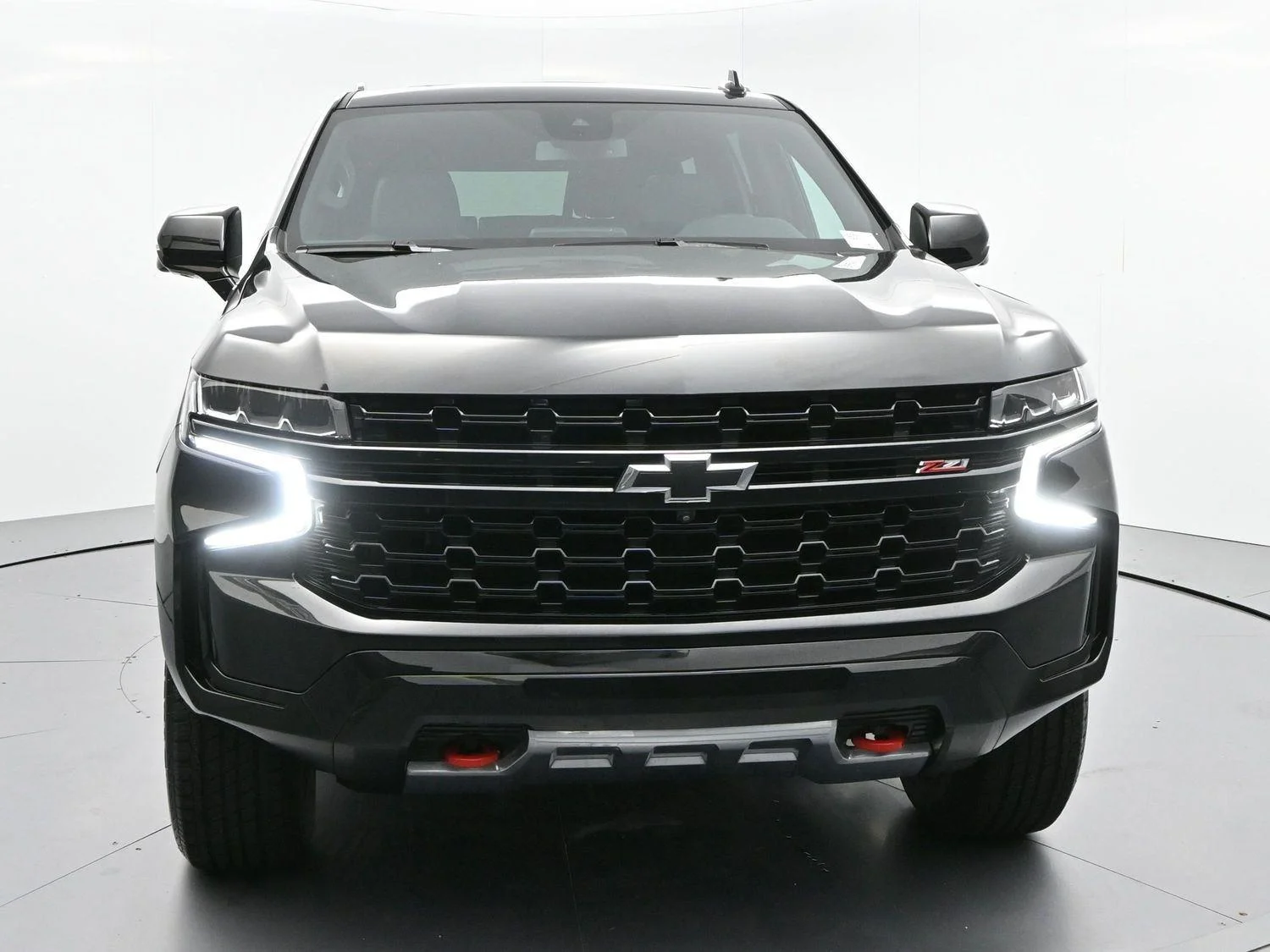 Used 2023 Black Chevrolet Z71 image 2