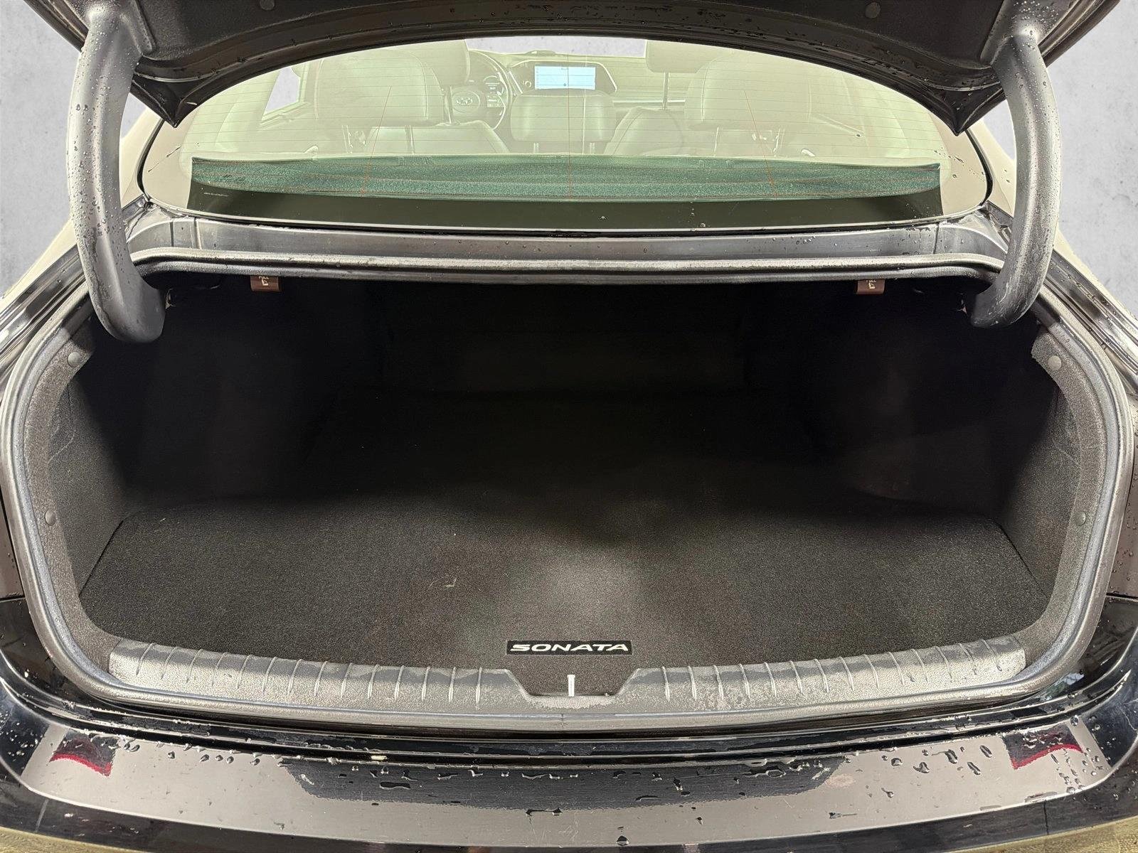 Used 2023 Onyx Black Hyundai Limited image 20