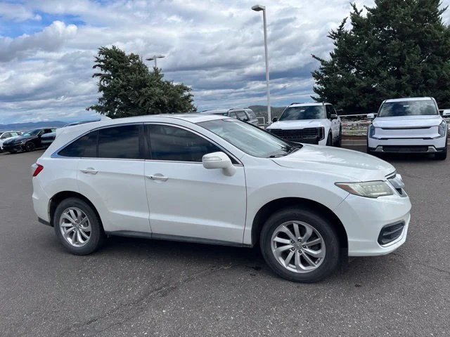 Used 2017 Diamond White Pearl Acura Base image 5