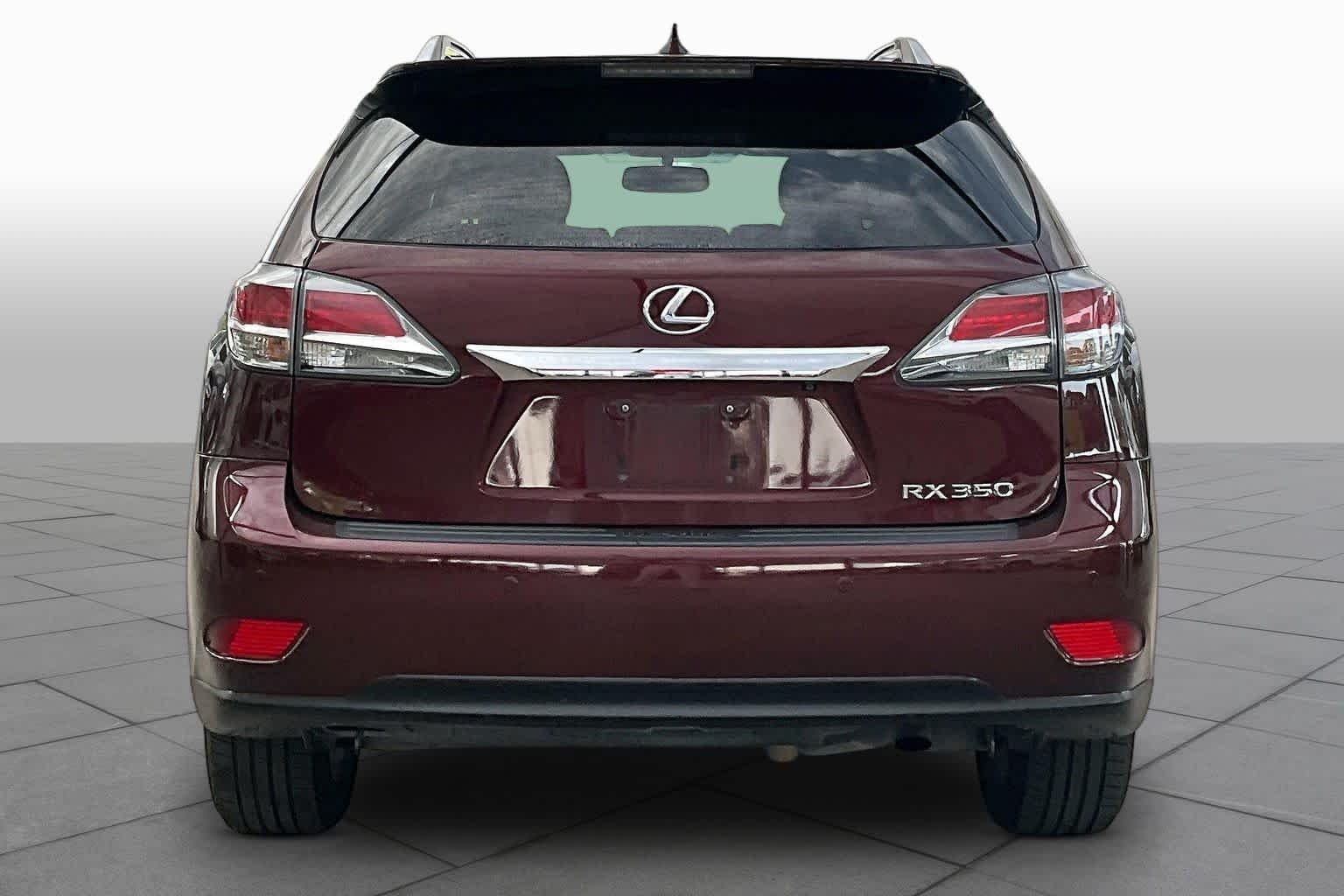 Used 2015 Claret Mica Lexus  image 5