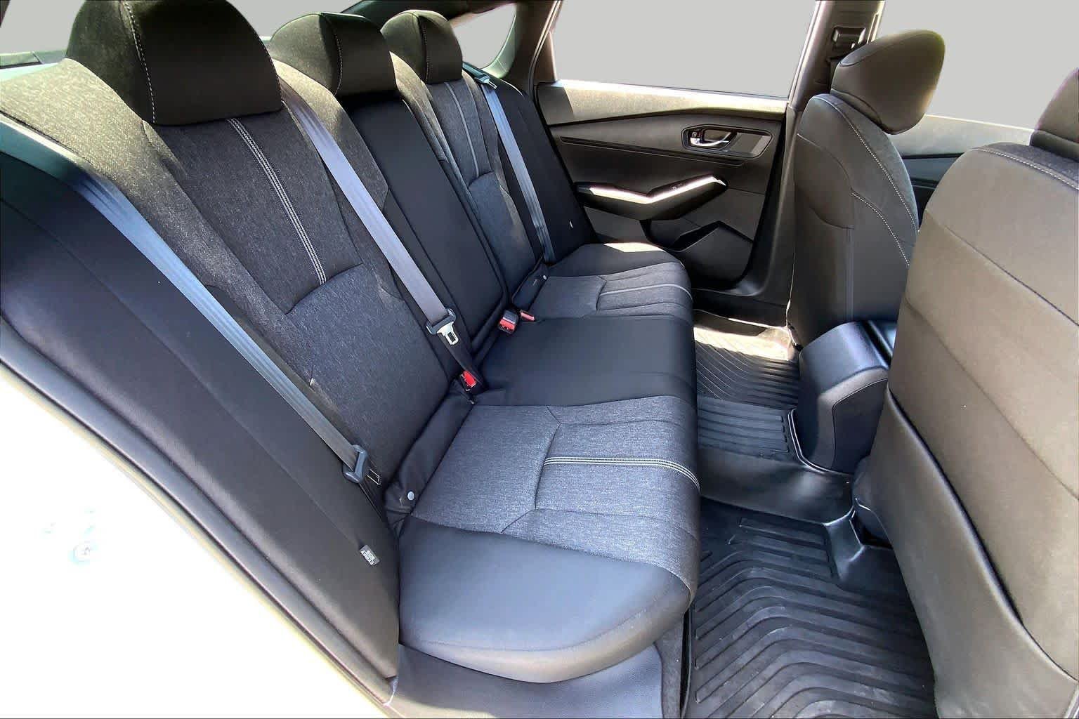 Used 2023 Platinum White Pearl Honda Sport image 19