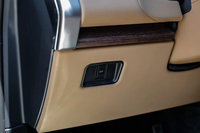 2026 Land Rover Range Rover SE - Photo 34