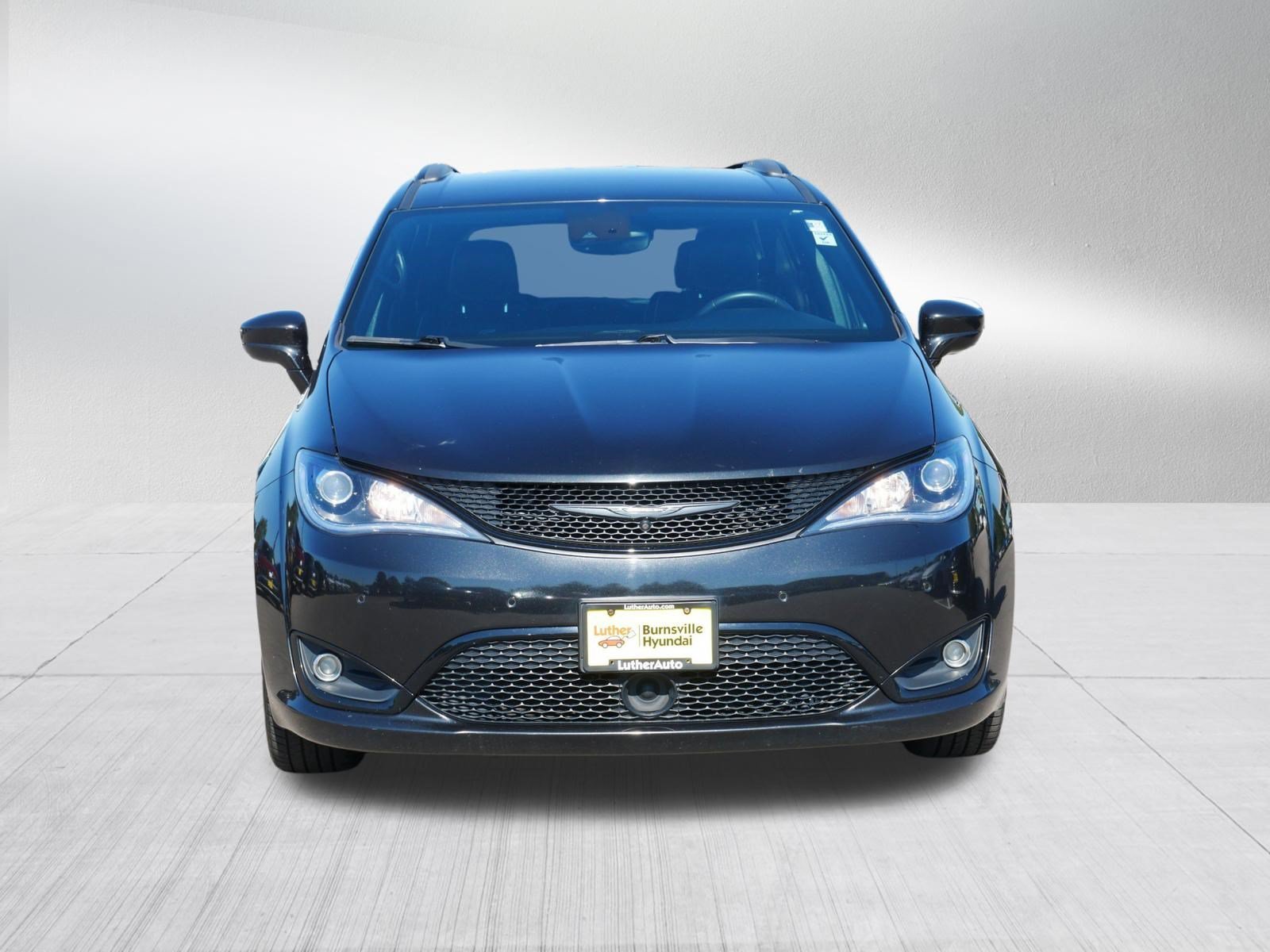 Used 2018 Chrysler Pacifica Touring L Plus with VIN 2C4RC1EG9JR338255 for sale in Burnsville, Minnesota