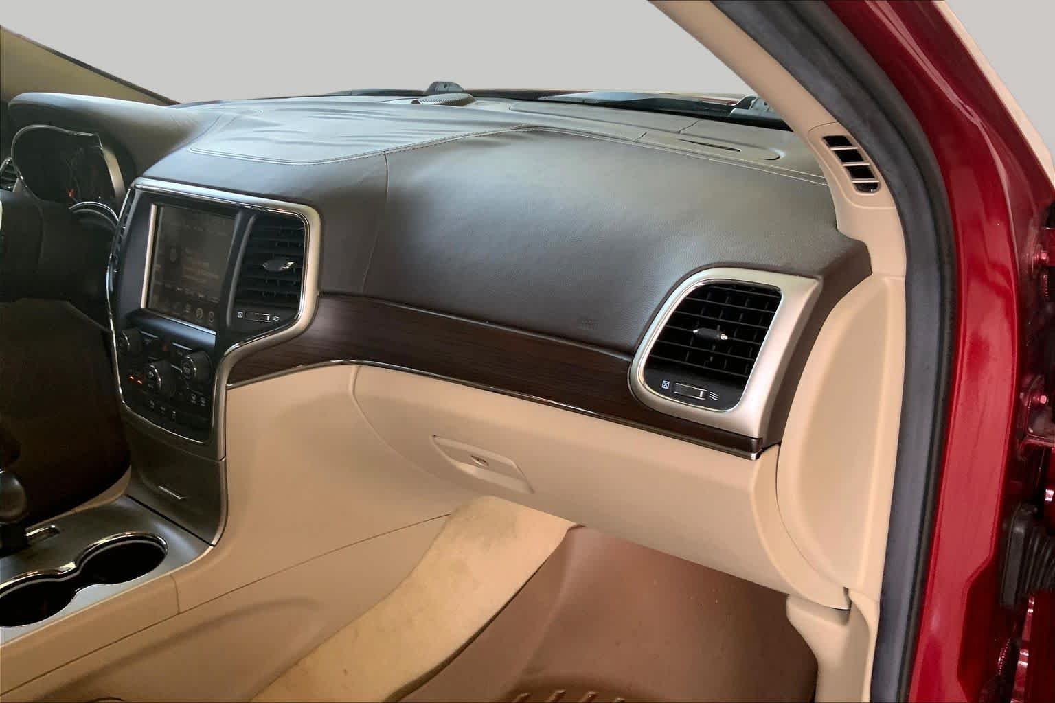 Used 2014 Deep Cherry Red Crystal Pearlcoat Jeep Overland image 18