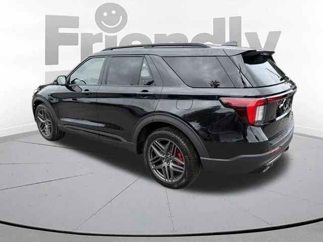 New 2026 Agate Black Metallic Ford ST image 4