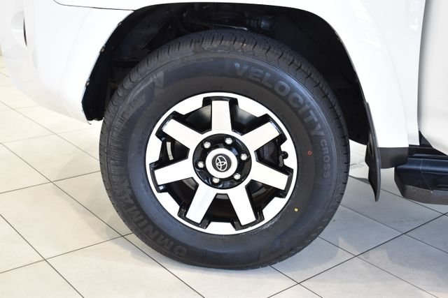 Certified Used 2019 White Toyota SR5 image 28
