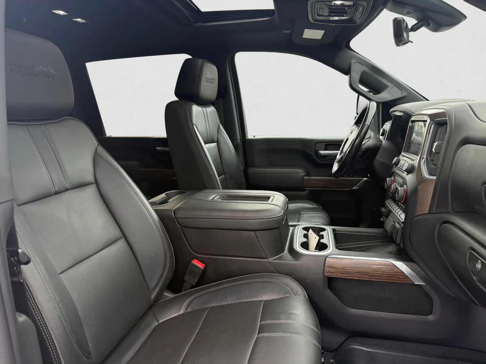 Used 2022 Iridescent Pearl Tricoat Chevrolet High Country image 20