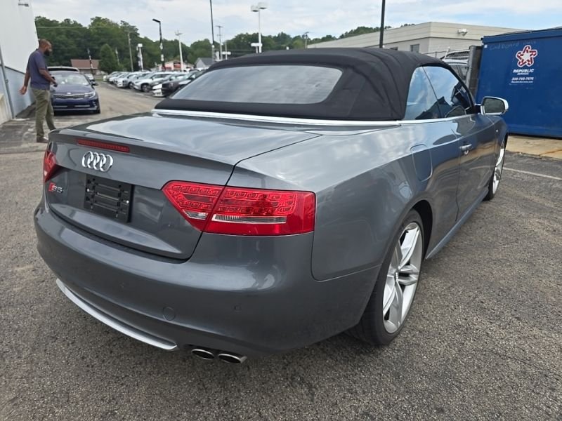 Used 2012 Gray Audi 3.0 Cabriolet Premium Plus image 8