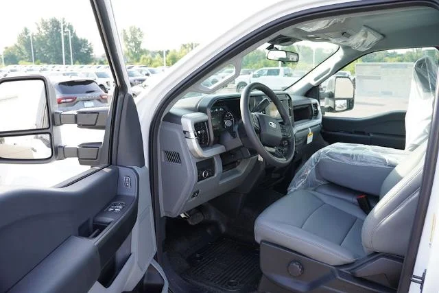New 2026 Oxford White Ford F-250® XL image 11