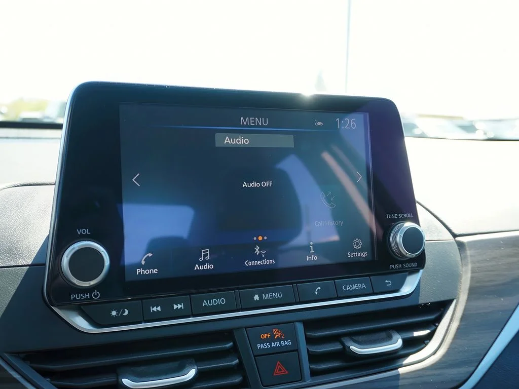 2025 Nissan Altima SV - Photo 28