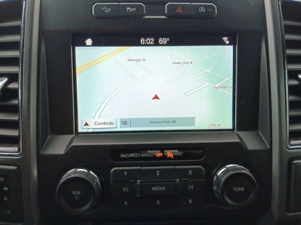 Used 2018 Shadow Black Ford XLT image 33