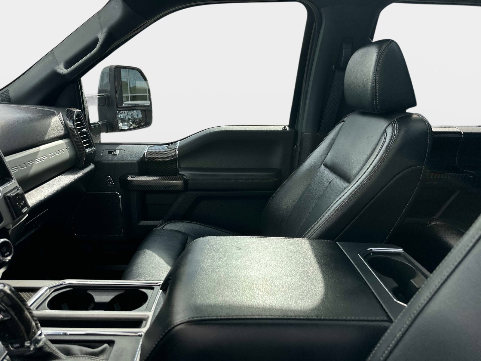 Used 2022 Gray Metallic Ford Lariat image 25
