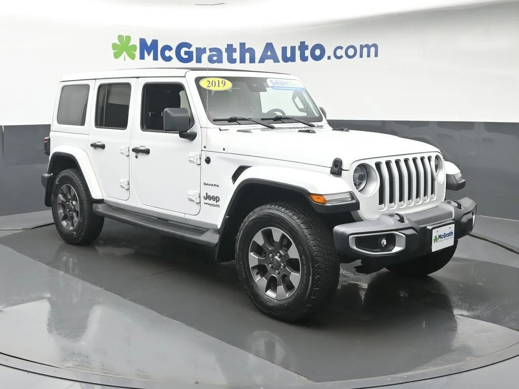 Used 2019 White Jeep Unlimited Sahara image 2