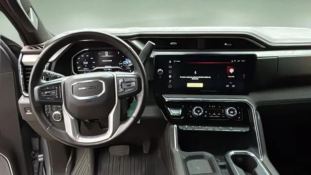 Used 2025 Sterling Metallic GMC Denali image 10
