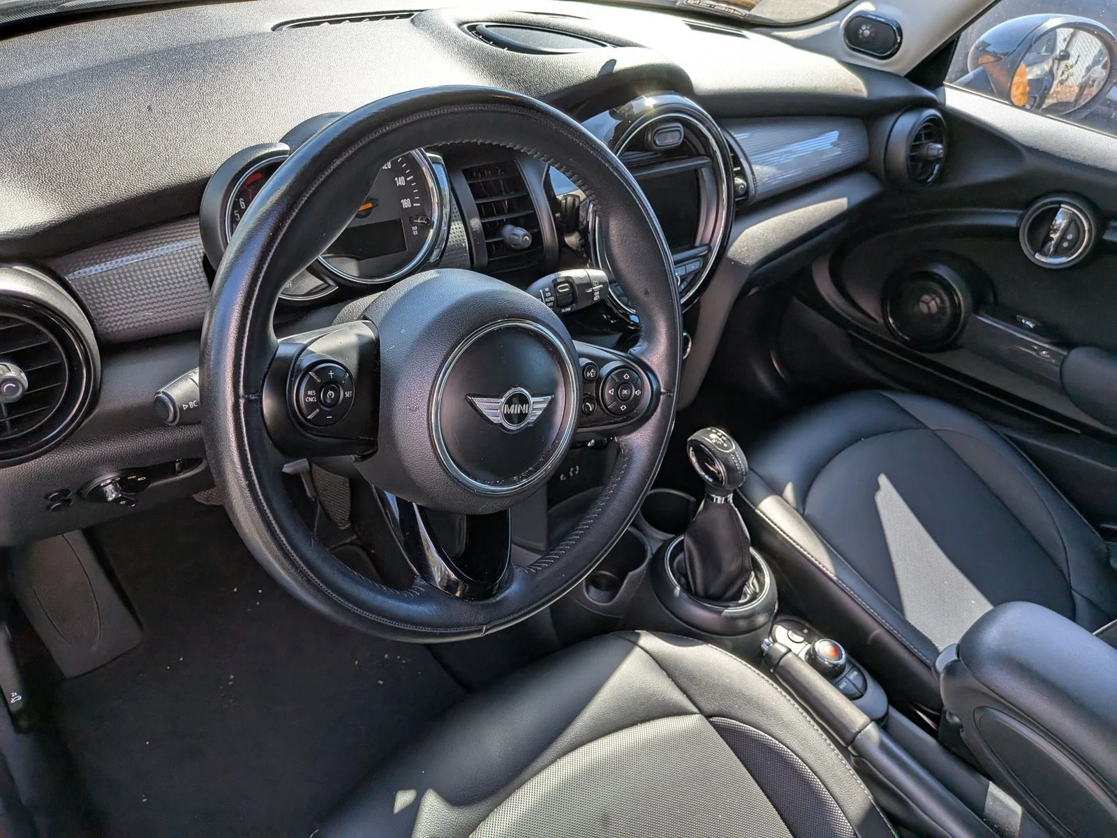 Used 2017 Black MINI Cooper S image 9