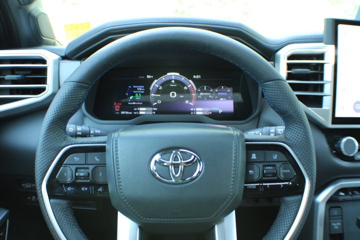 Certified Used 2025 Wind Chill Pearl Toyota Platinum image 10