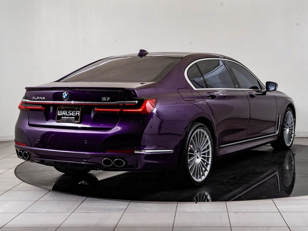 Used 2022 Twilight Purple Metallic BMW ALPINA B7 xDrive image 10