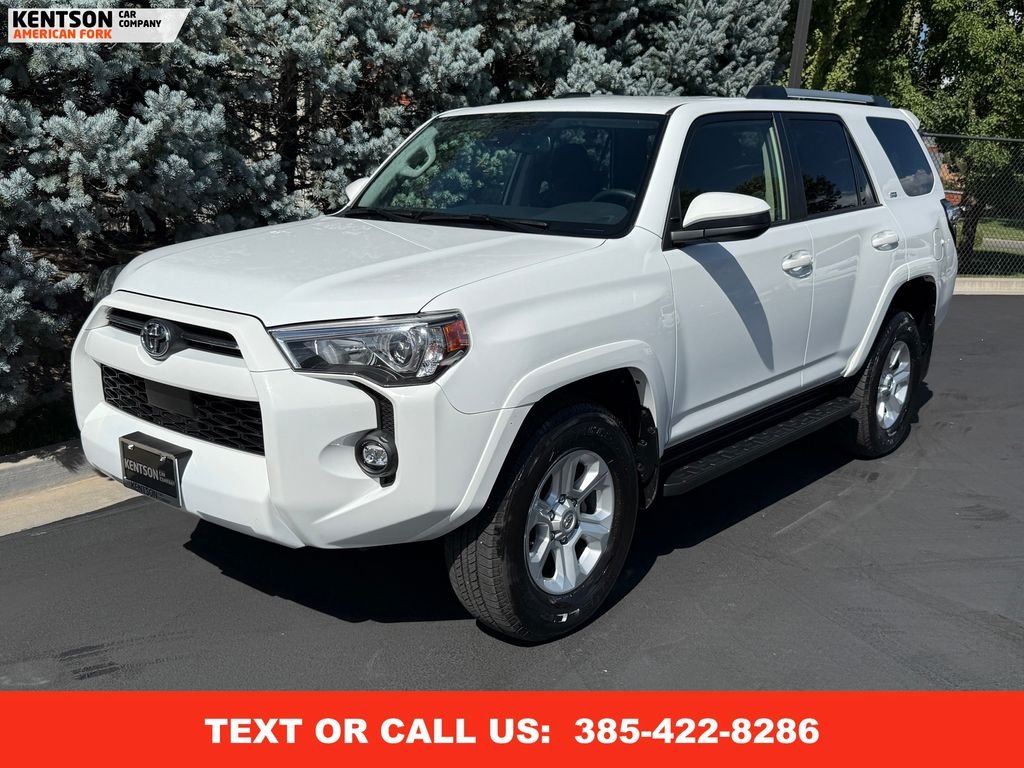 2024 Toyota 4Runner SR5 photo 3