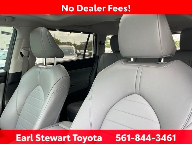Certified Used 2025 Silver Toyota XLE image 28