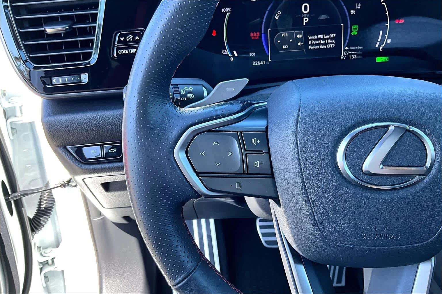 Certified Used 2025 ULTRA WHITE Lexus F SPORT Handling image 22