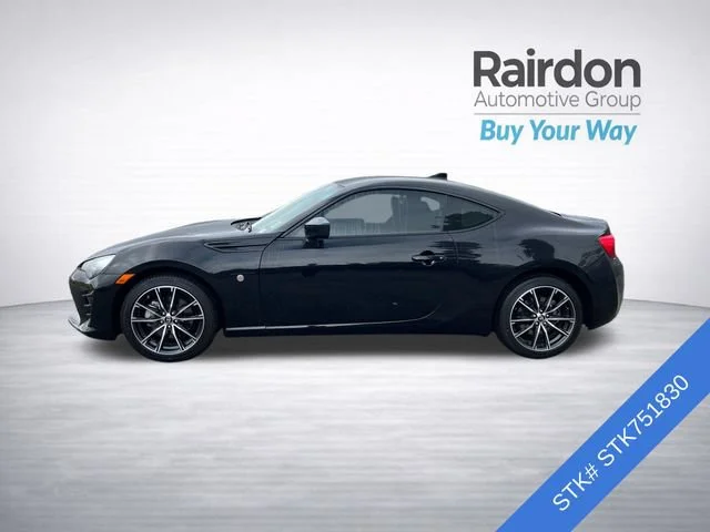 Used 2020 Raven Toyota Base image 4