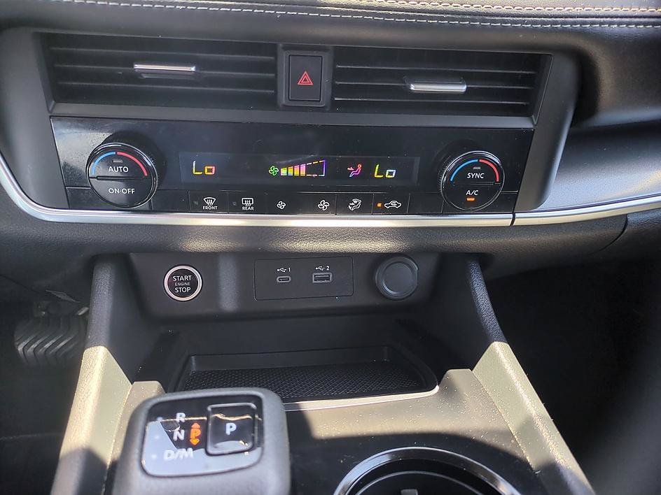 Used 2023 Brilliant Silver Metallic Nissan SV image 23