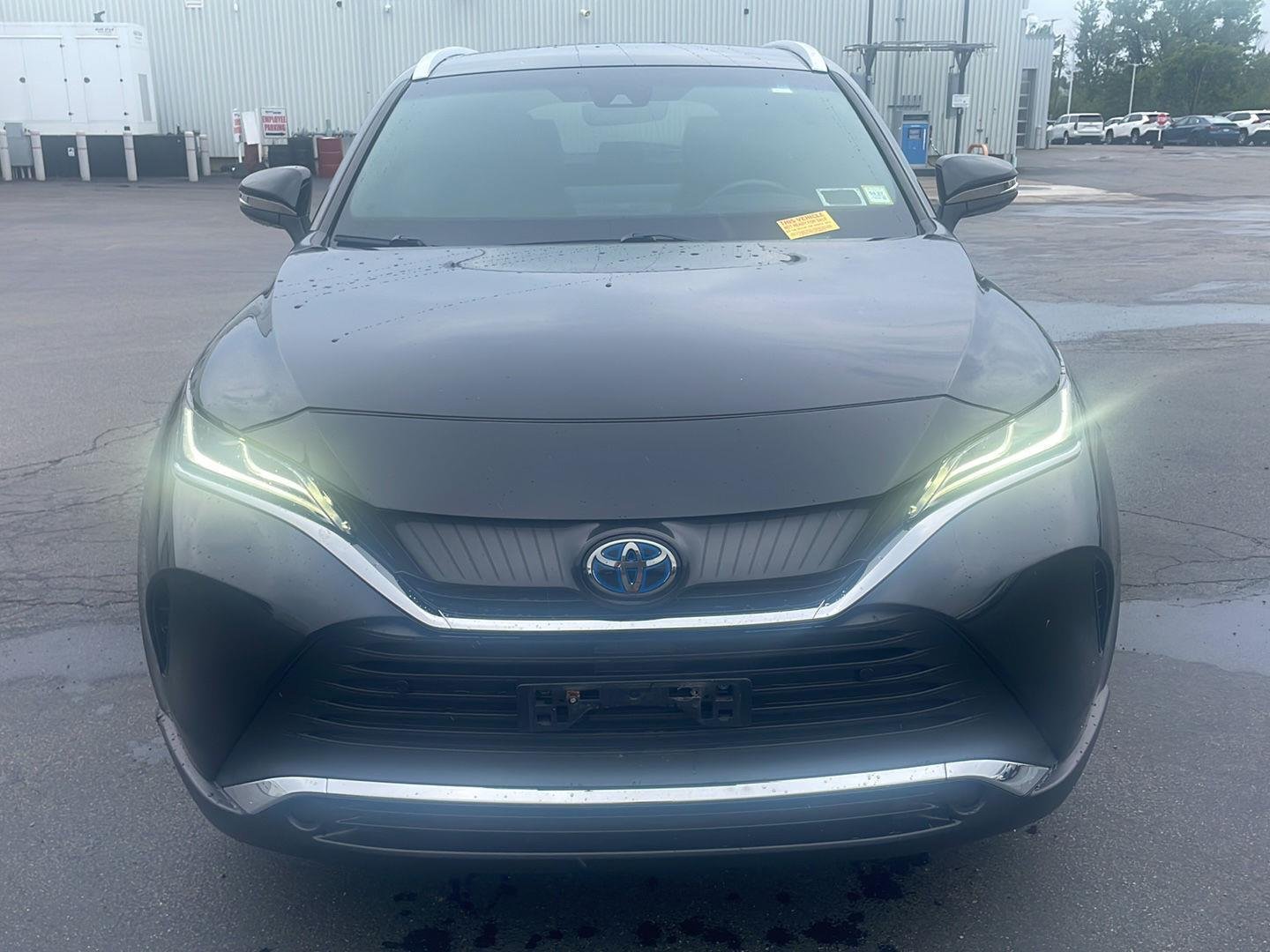 Used 2021 Black Toyota XLE image 11