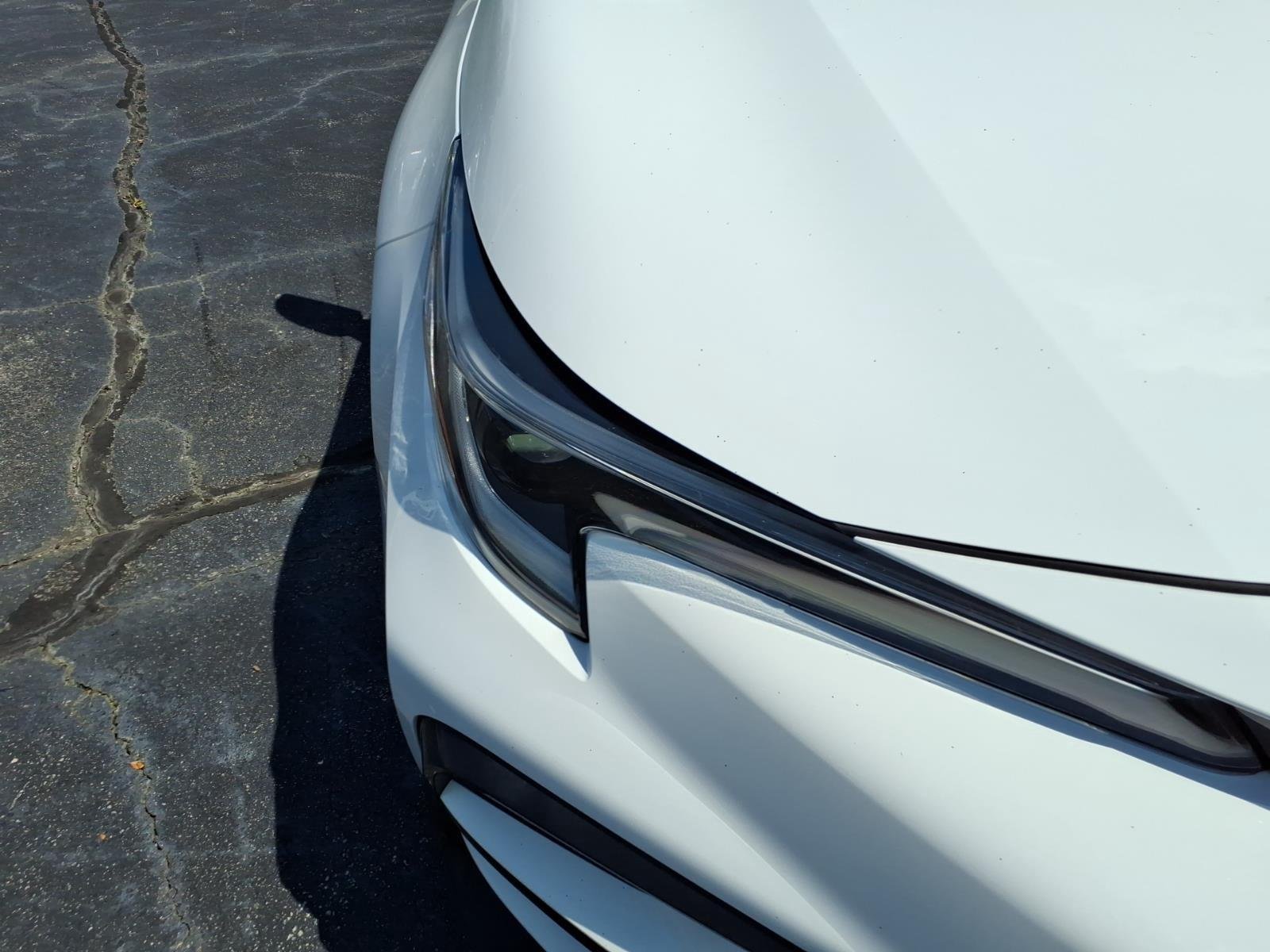 Used 2024 Ice Cap Toyota SE image 14