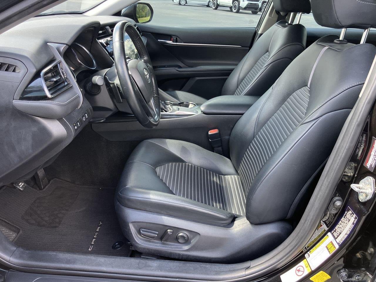 Used 2019 Black (Midnight Black Metallic) Toyota SE image 13