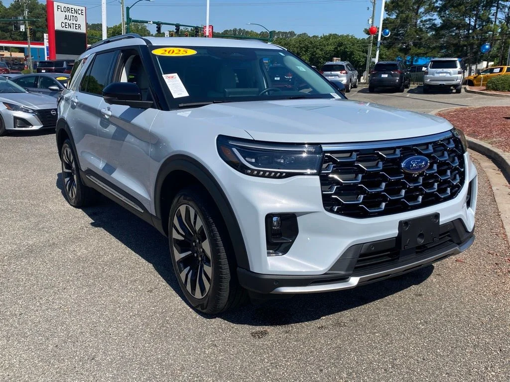 2025 Ford Explorer Platinum 4WD (PL535)'s photo