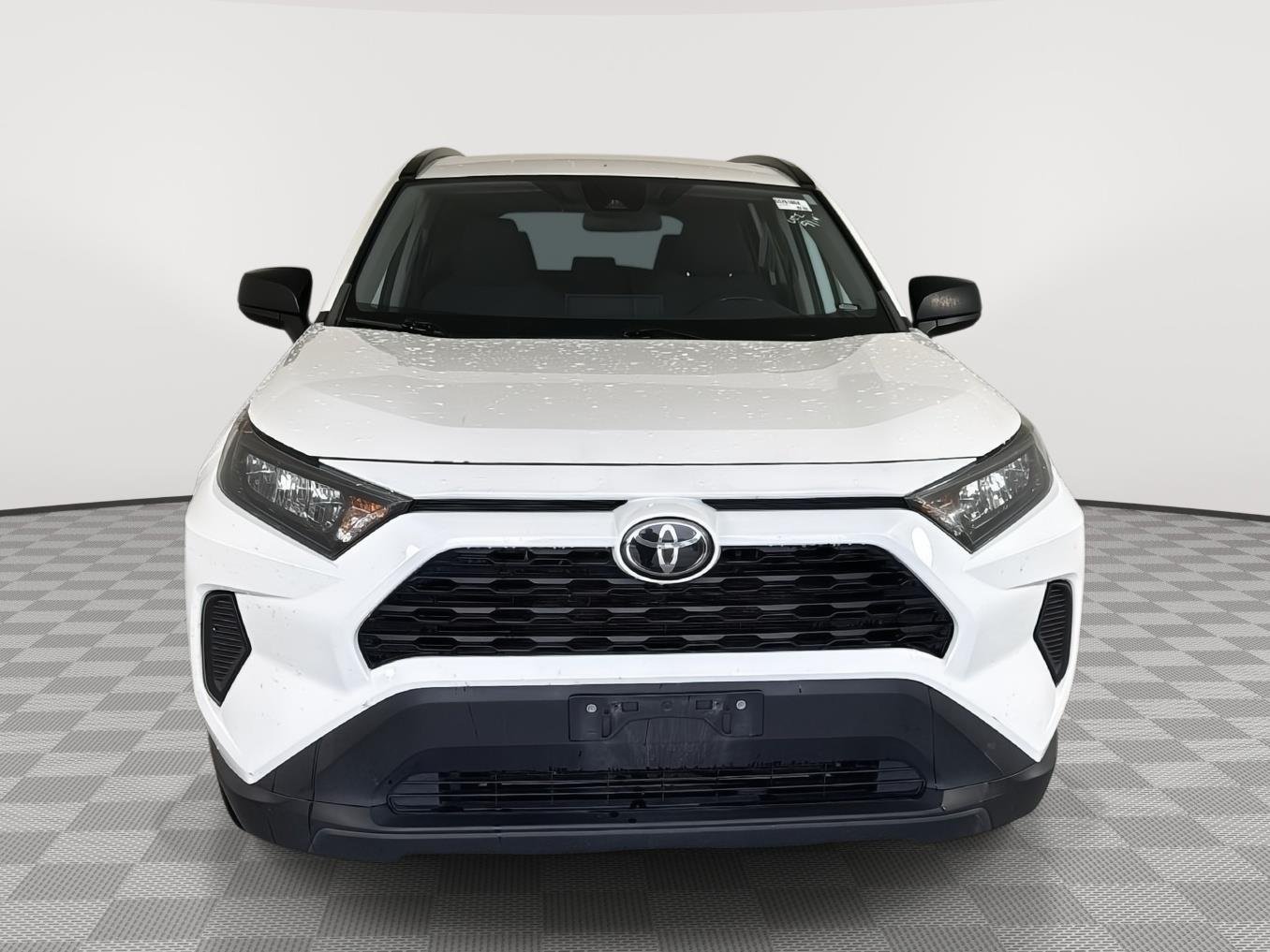 Used 2019 Super White Toyota LE image 2