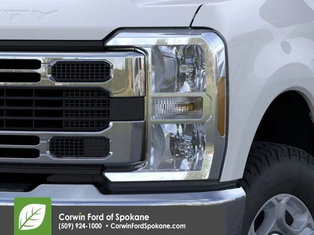 New 2026 Oxford White Ford XLT image 18