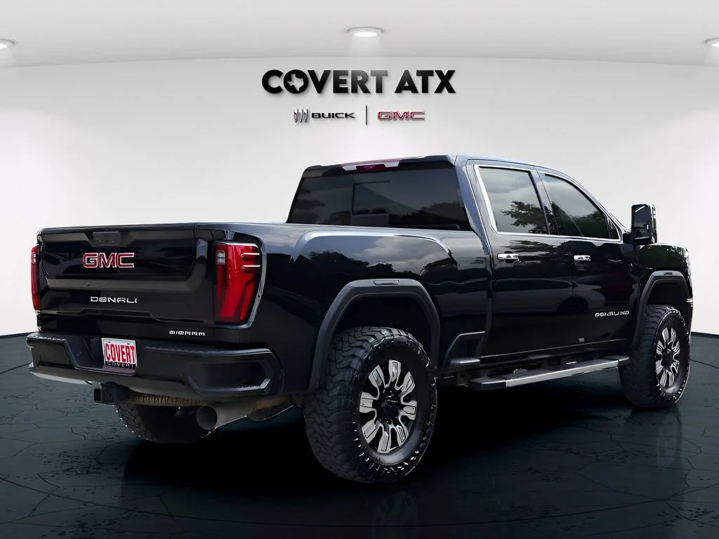 Used 2024 Onyx Black GMC Denali image 7